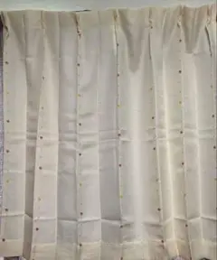クリーム色ドット模様カーテン