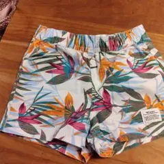 トロピカルフラワー柄 サーフパンツ　ROXY