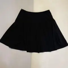 CECILMcBEE 黒の膝上スカート
