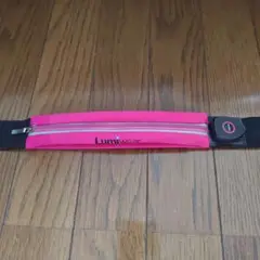 Lumiwear 点灯ライト付きウエストポーチ 蛍光ピンク