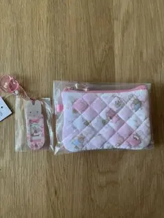 新品 マロンクリーム　サンリオ　シークレットミニフラットポーチ キルト