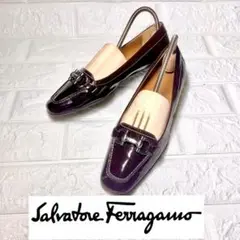 SalvatoreFerragamo ガンチーニ ホースビット エナメルパンプス