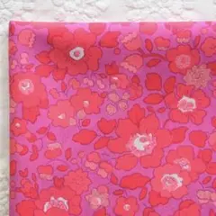 ベッツィ　キャンディキス　ラメ　輸入リバティタナローン　30cm×50cm