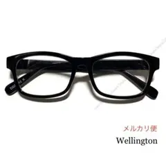 新品、ウェリントン型◆伊達メガネ,眼鏡。ブラック黒,定番型デザインシルエット。