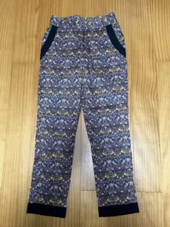 green label relaxing リバティ　パンツ　いちご泥棒