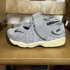 Nike ベビーサンダル グレー 14cm