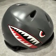 bern 子ども用サメデザインヘルメット