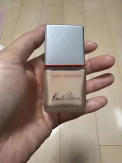 Kesalan Patharan リキッドファンデーション 肌色