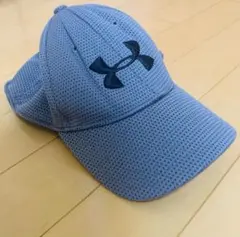 アンダーアーマー　グレーメッシュキャップ