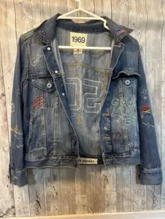 Item thumbnail for item 72bfb0f0-a408-416f-9f05-912bc91d2415