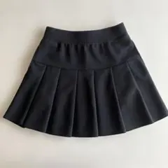 ユニクロキッズ　黒プリーツスカート