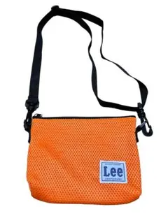 Item thumbnail for item 99273739-8c8a-4ef6-92de-526119578b8b