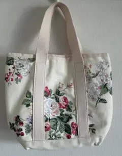 LAURA ASHLEY (ローラアシュレイ) ローズモア柄 トートバッグ S