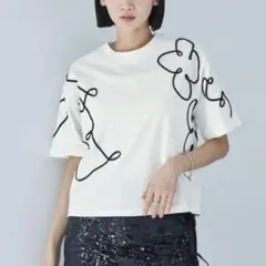 【新品•未使用】コードエンブロイダリーショート丈半袖Tシャツ　オフホワイト