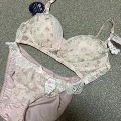 最終値下げ　ノンワイヤー　楽ちん花柄ブラジャーショーツセット LLサイズ