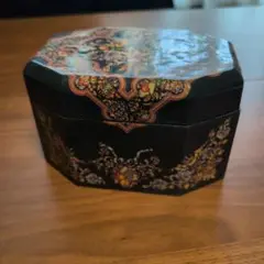 デコパージュ花柄装飾の八角形木製ボックス
