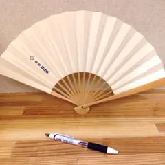 林泉はな平　白色折りたたみ扇子