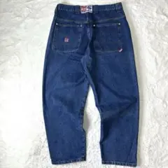 Item thumbnail for item 8d70164b-f22c-45c4-887e-bd1bb21d1972