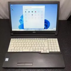 富士通 LIFEBOOK A579 15.6型 Core i3-8145U