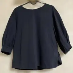 美品　自由区　七分袖トップス黒　サイズ44