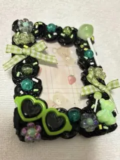 Item thumbnail for item b5457f6b-ca9e-4d3c-a436-01cb0419b402