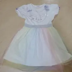 パステルカラーの半袖ワンピース