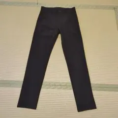 ブラック　スリムパンツ