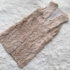 【希少】 ボリューム ファーベスト ロング丈 ベージュ 厚手 高級感 アクセント
