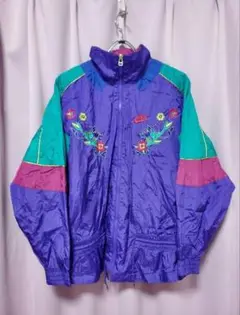 NIKE トラックジャケット