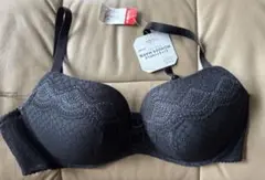 Triumph WONDER MAKE ブラックブラジャー E75 未使用