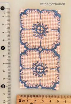 8-w　ミナペルホネン　はぎれ　anemone