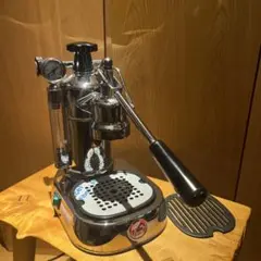 Item thumbnail for item deb23807-3f37-4964-aeff-9554d798e342