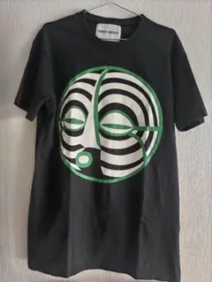 ヘンリック プリントTシャツ