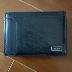 TUMI トゥミ レザー パスケース カードスロット付