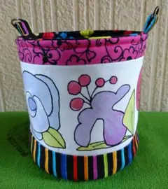 ✿カラフル花柄収納バスケット✿ロラライハリス布　ハンドメイド