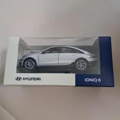 【新品未開封】 HYUNDAI ヒョンデ スターリア ミニカー グレー ヒュンダイ スターリア 2021 .. 2026 - ホイール＆タイヤサイズ