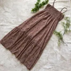 Dazy【M】ブラウン系 花柄 ノースリーブワンピース フレアシルエット