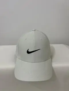 Item thumbnail for item 841cf8e6-652c-49e3-ac31-2963c3a6ae00