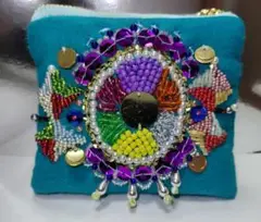 ビーズ刺繍キラキラ✷ポーチ