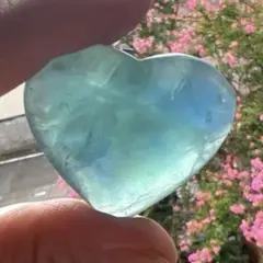 天然石　希少　ブルーフローライト　 ハート　握り石　置物