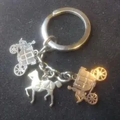 コーチ　馬車×馬モチーフ　キーホルダー【比較的美品、希少？】