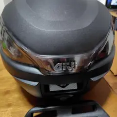 Item thumbnail for item 21eefcc8-f3d3-422b-afa7-d6cb5d1df165