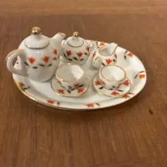 ミニチュアティーセット チューリップ柄