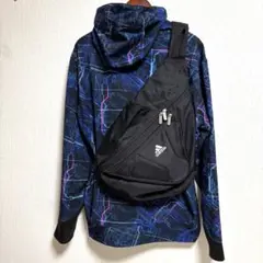 adidas アディダス　y2k ワンショルダーバッグ　バック　スリング　黒