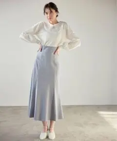 後ろレースアップハイウエストスカート