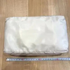 バッグインバッグ ナイロン　トートバッグ　クリーム色 ベージュ サテン