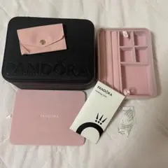 PANDORA アクセサリーケース 黒とピンク