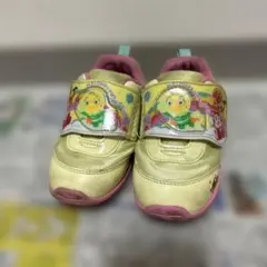 アンパンマン　黄色　メロンパンナ　スニーカー　16cm