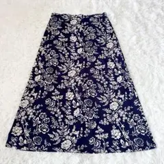 LAURA ASHLEY 花柄フレアスカート　ネイビー　総柄　9号