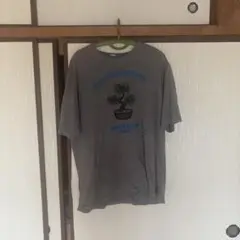 グレー 植物プリント Tシャツ